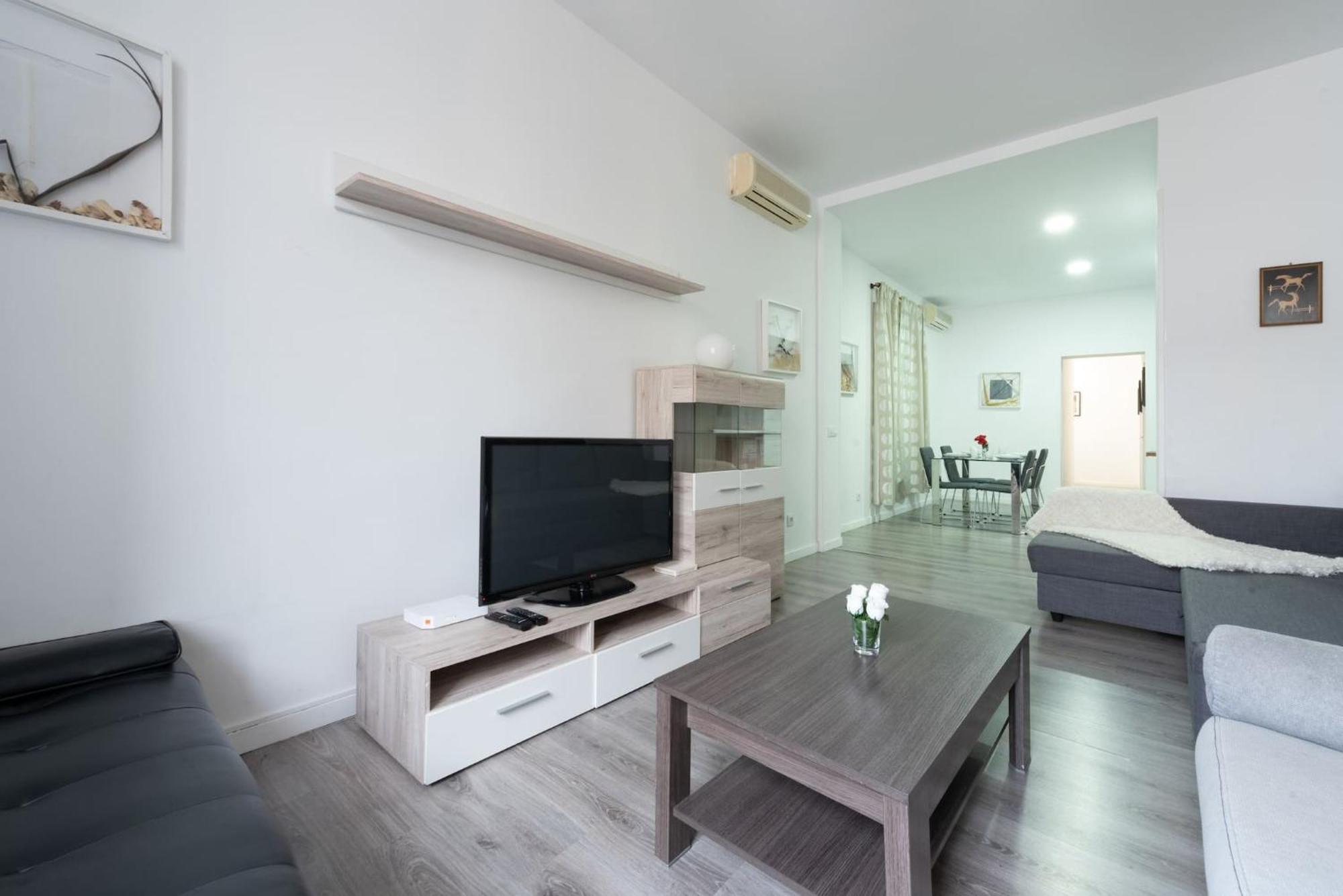 Apartamentos Day Madrid Sol Centro Gran Via Экстерьер фото